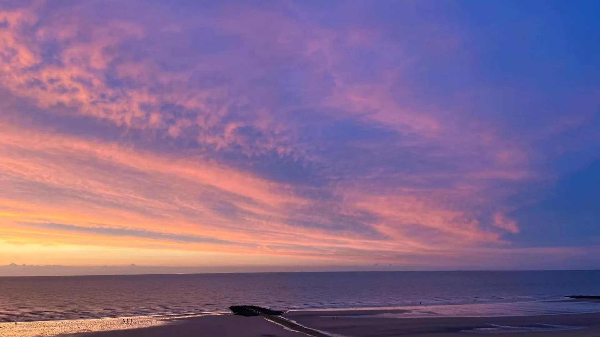 Apartment Digue De Westende, Studio Avec Coin Nuit, Piscine, Vue Mer Et Plage Fantastique Middelkerke