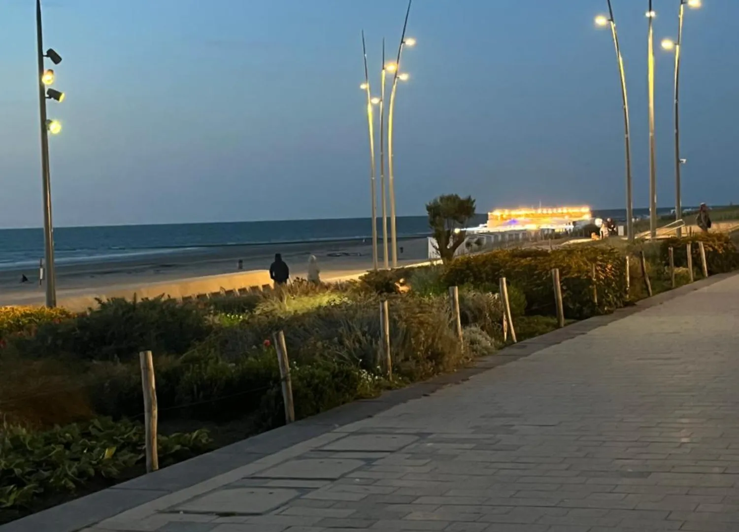Digue De Westende, Studio Avec Coin Nuit, Piscine, Vue Mer Et Plage Fantastique Middelkerke Apartment
